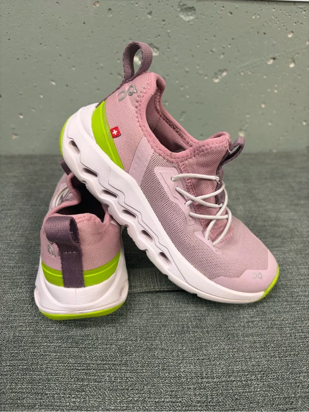 OnCloud Girl’s Pink with Lime Accent Athletic Sneakers